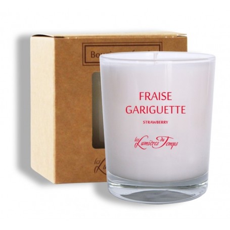 Fraise Gariguette, Bougie parfumée 55h van Les Lumières du Temps in Parijs bij Soap and the City, zepen, parfums, wierook, ka...